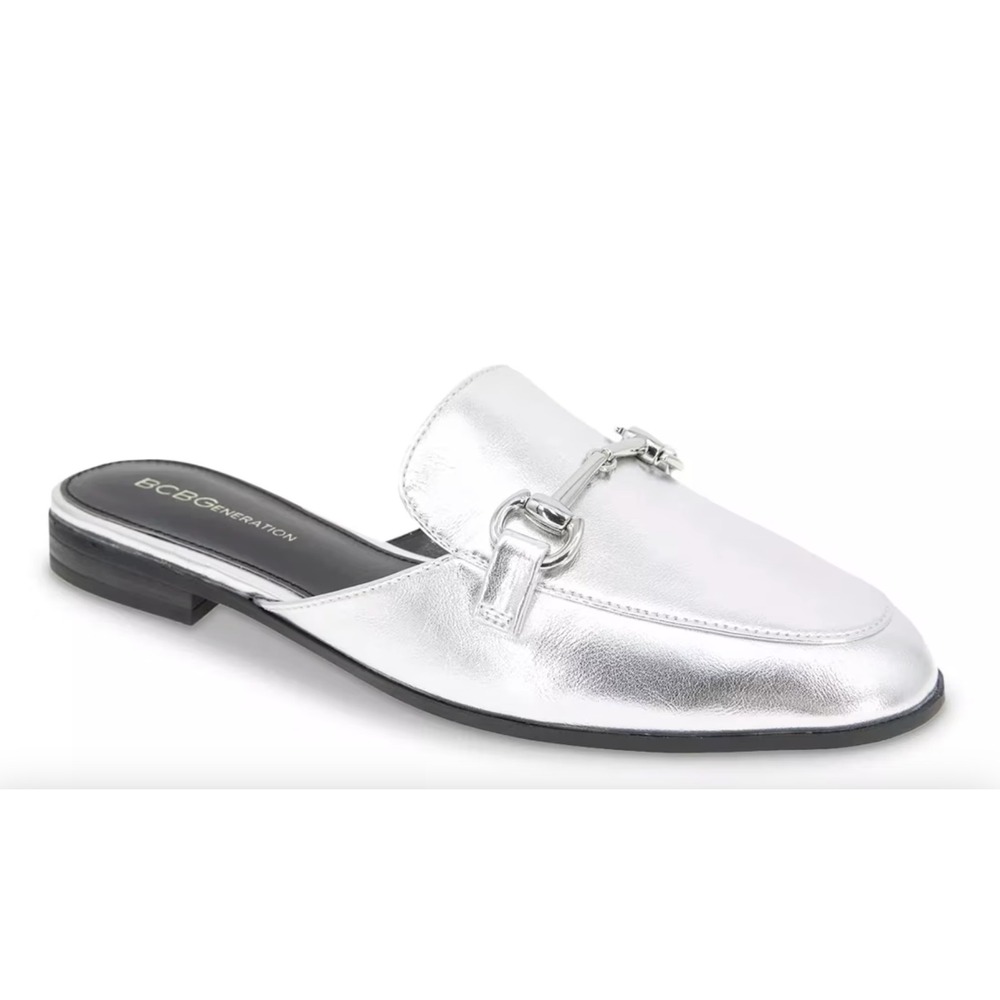 BCBGeneration Zorie Silver Metallic Mules Loafers Slip On Flat Shoes Size 5.5